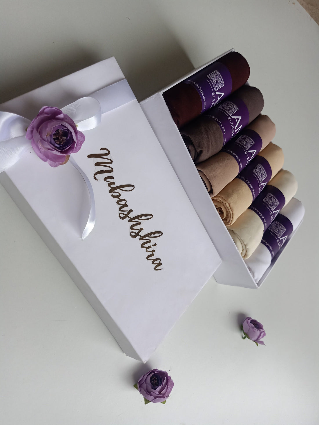 How to Create the Perfect Hijab Hamper: Customization Tips &amp; Trends for 2025